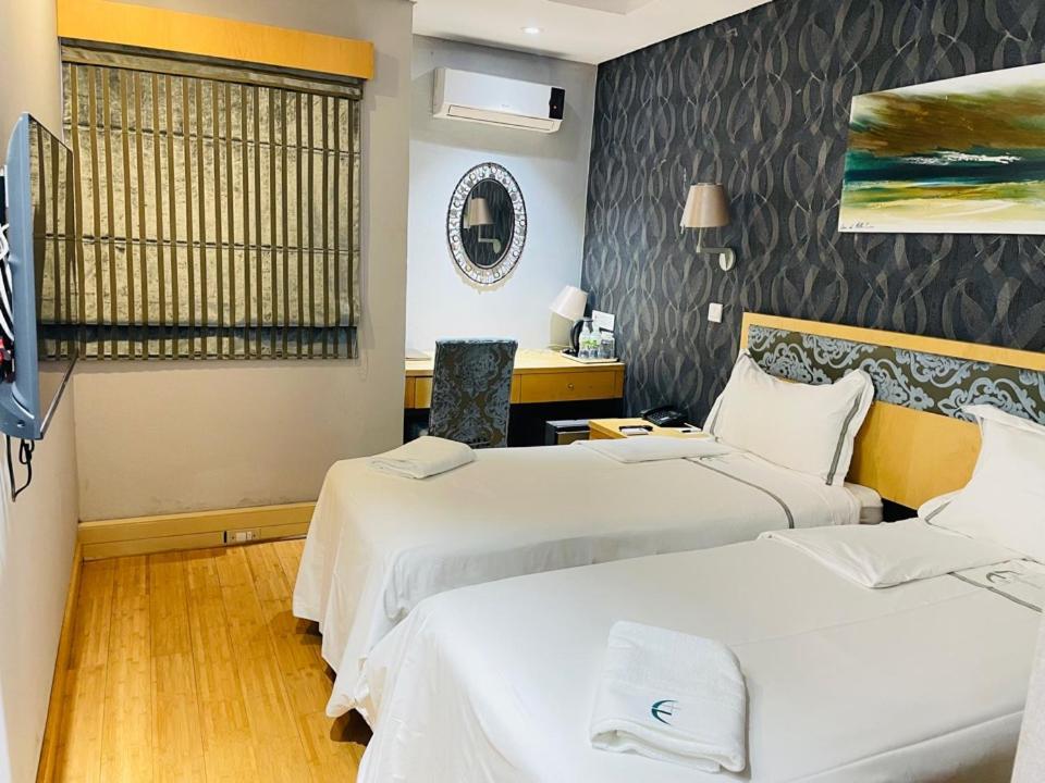 Aquarian Tide Hotel Gaborone Kültér fotó
