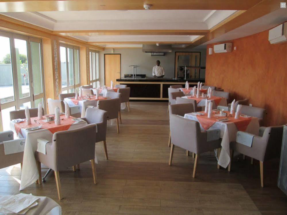Aquarian Tide Hotel Gaborone Kültér fotó